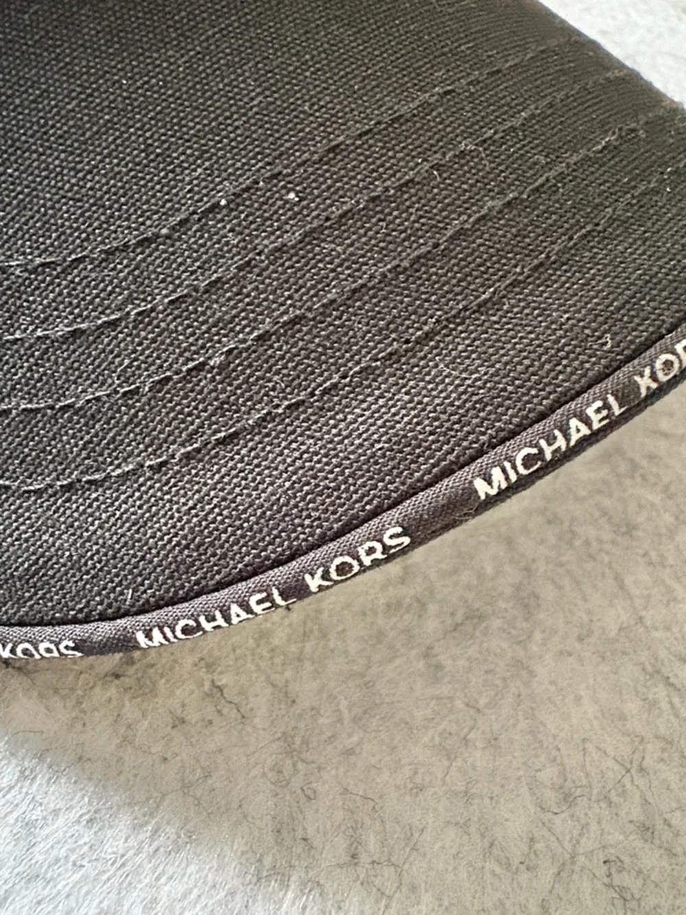 MICHAEL KORS Black Logo-Trim Adjustable Baseball Cap